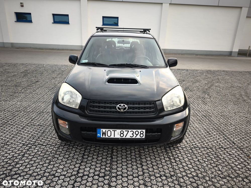 Toyota RAV4 2.0 D-4D 4x4 - 5