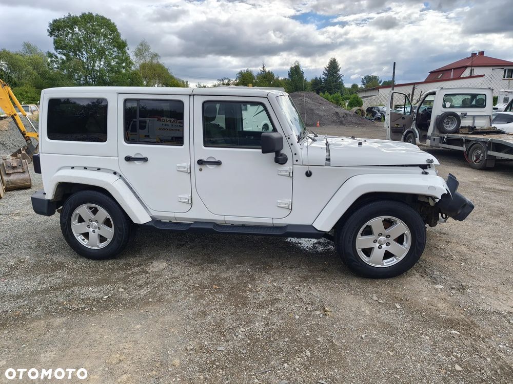 Jeep Wrangler Unlimited 2.8 CRD DPF Sport - 10