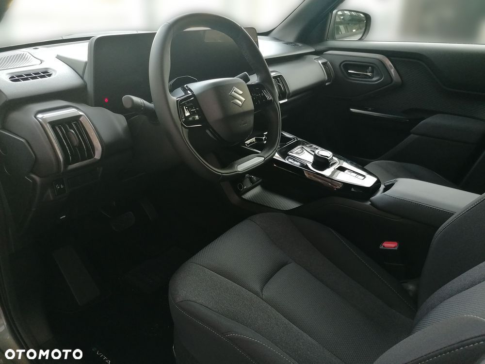 Suzuki e VITARA - 10
