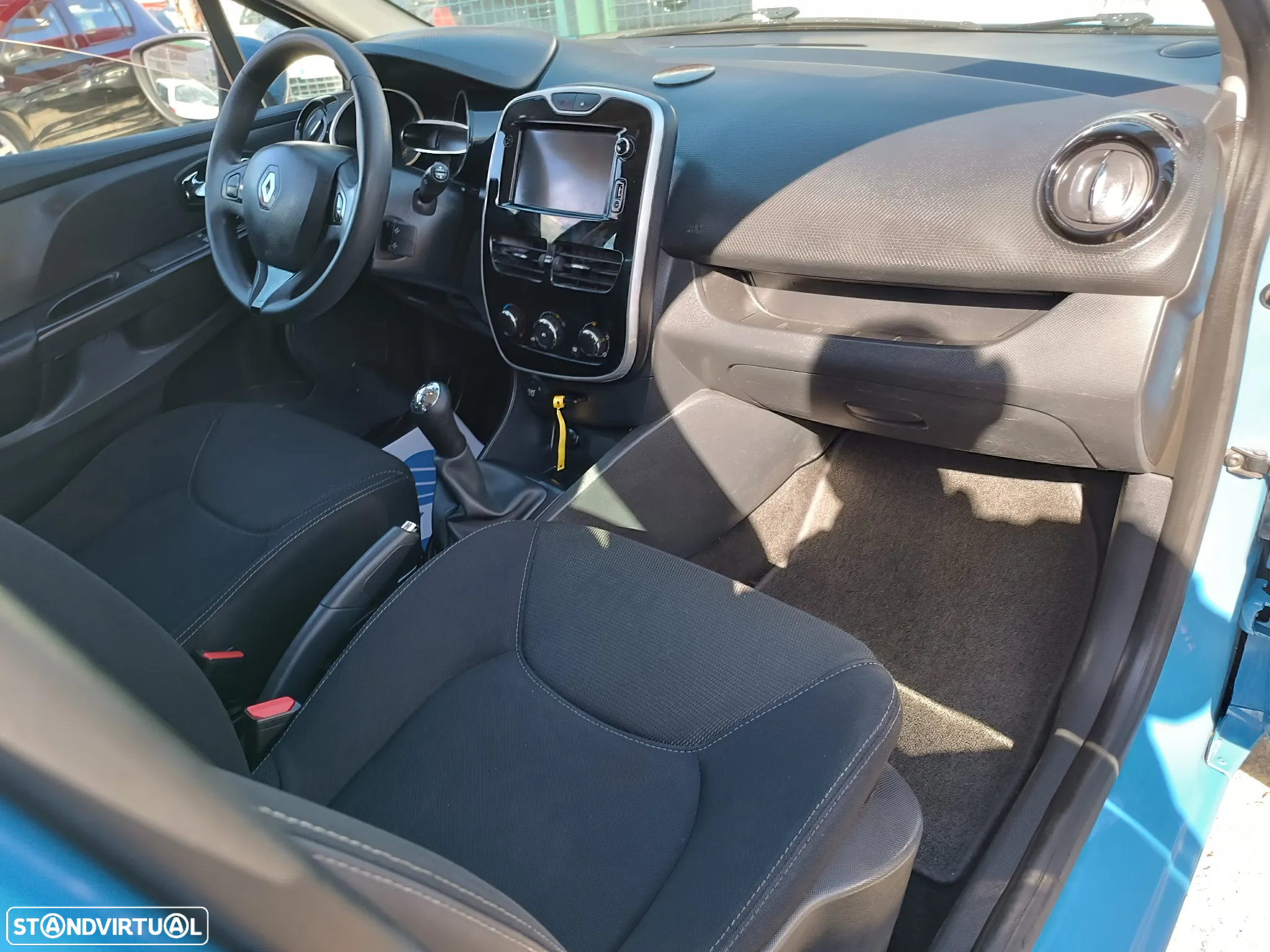 Renault Clio Sport Tourer 0.9 TCE Confort - 27