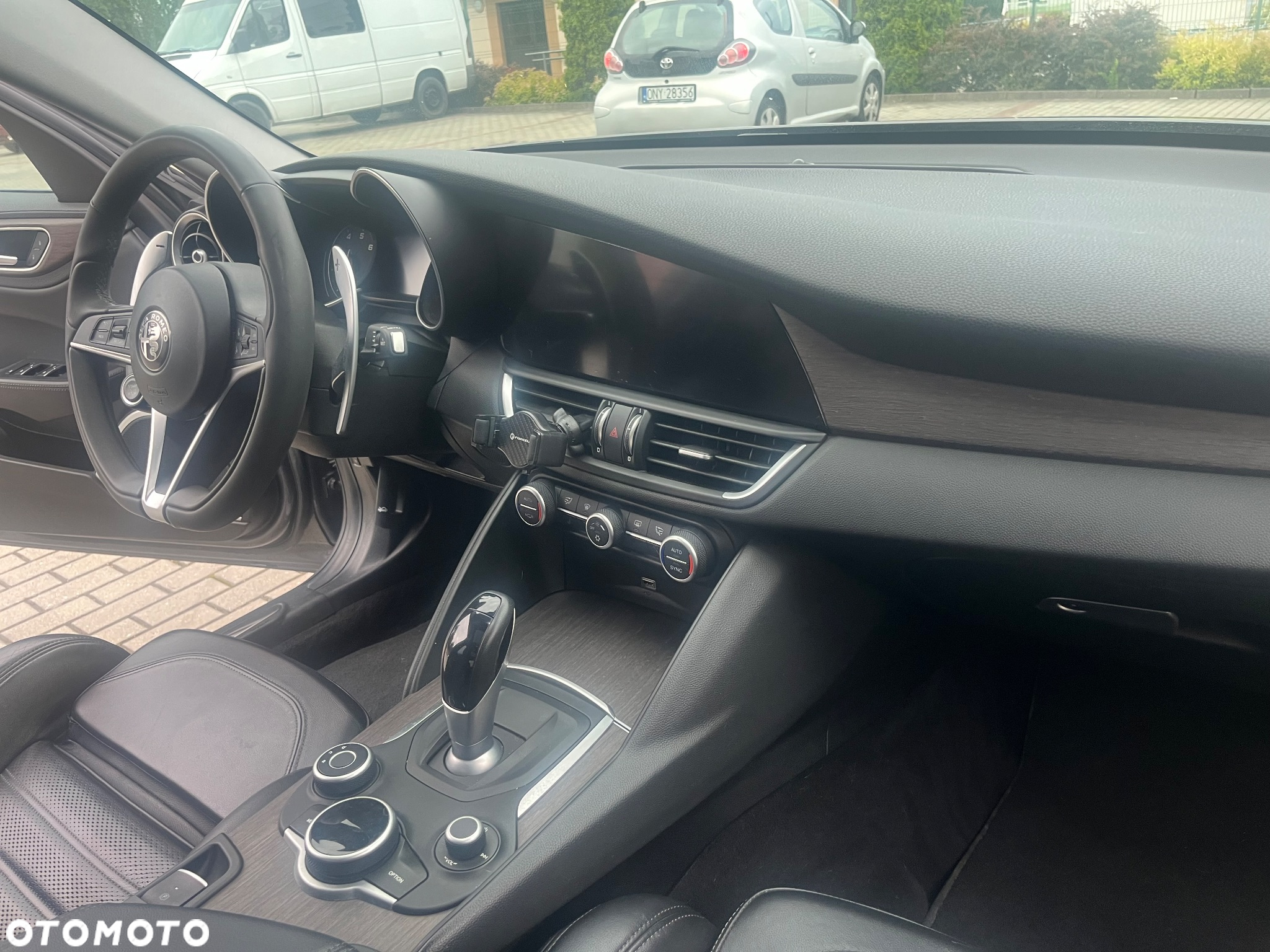 Alfa Romeo Giulia 2.0 Turbo 16V AT8 Veloce - 13