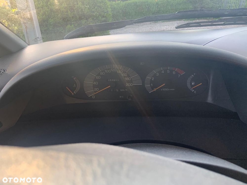 Toyota Previa - 5