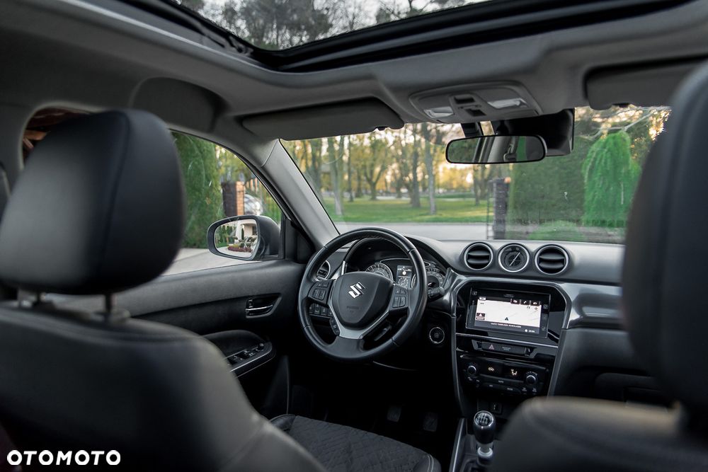 Suzuki Vitara 1.4 Boosterjet Allgrip Comfort+ - 35