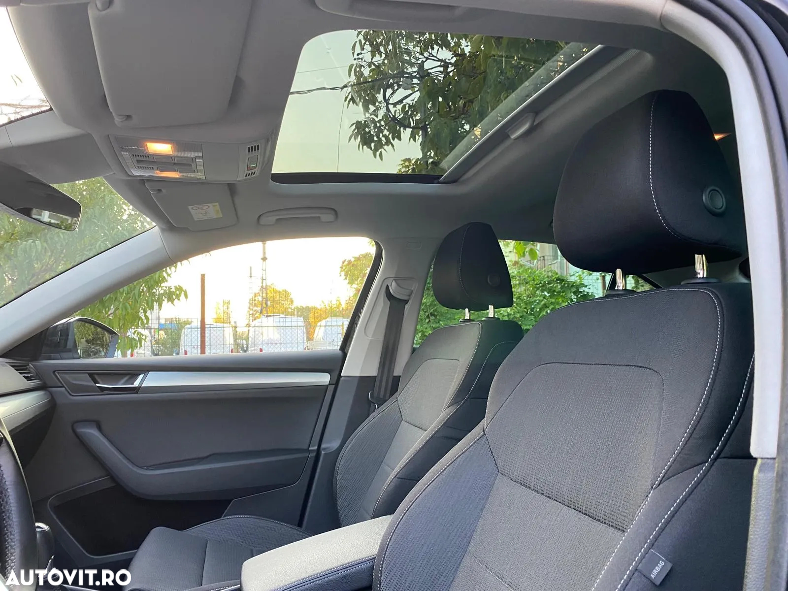 Skoda Superb 1.4 TSI ACT DSG Ambition - 9
