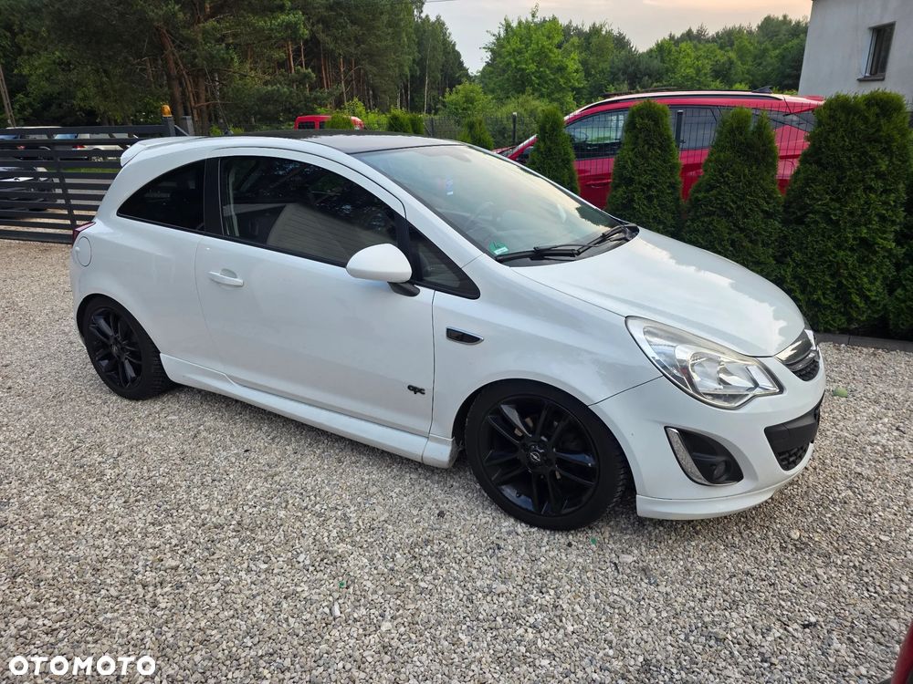 Opel Corsa 1.4 16V Color Race - 1