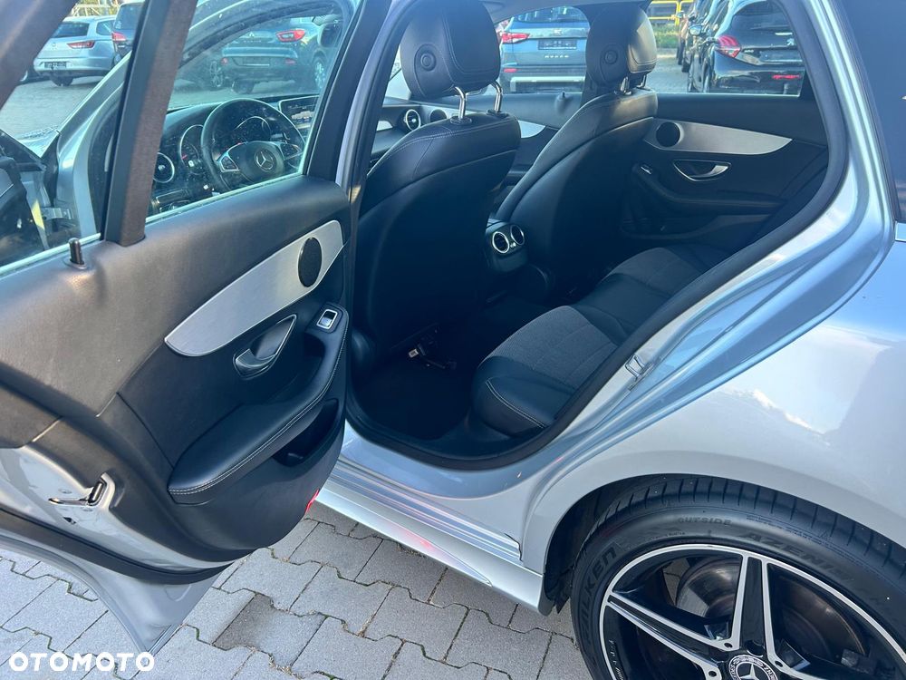 Mercedes-Benz Klasa C 220 d 9G-TRONIC AMG Line - 23
