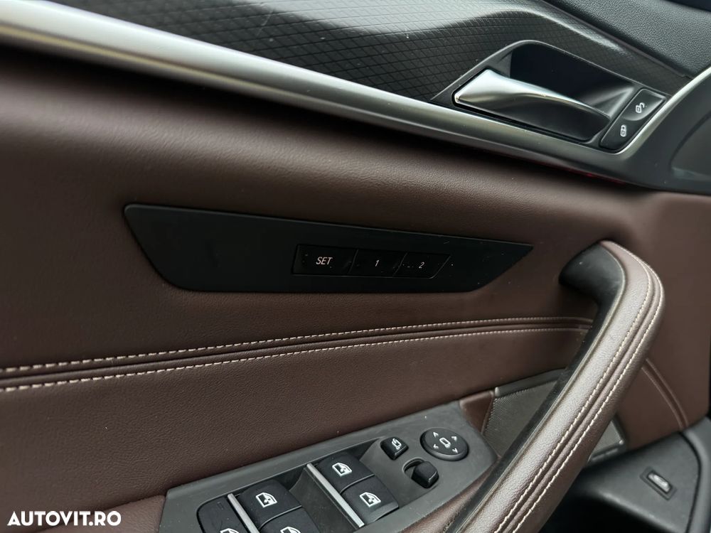 BMW Seria 5 520d Aut. M Sport Edition - 14