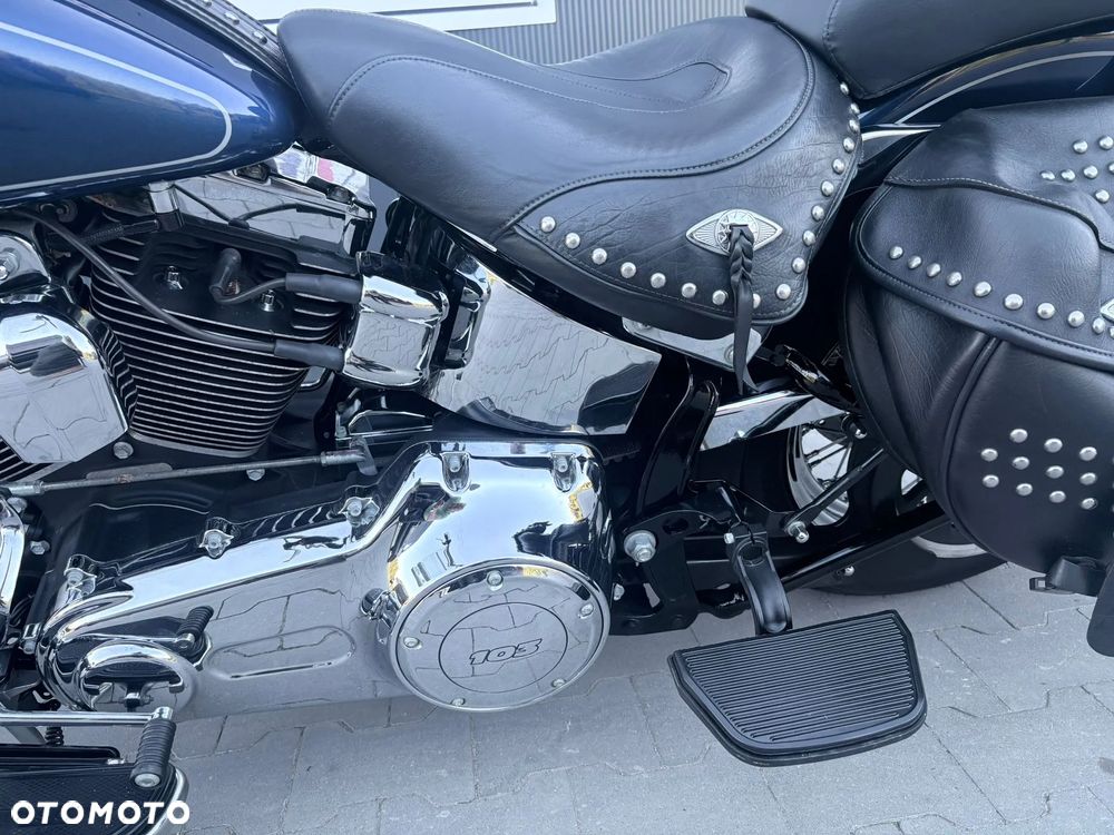Harley-Davidson Softail Heritage Classic - 13