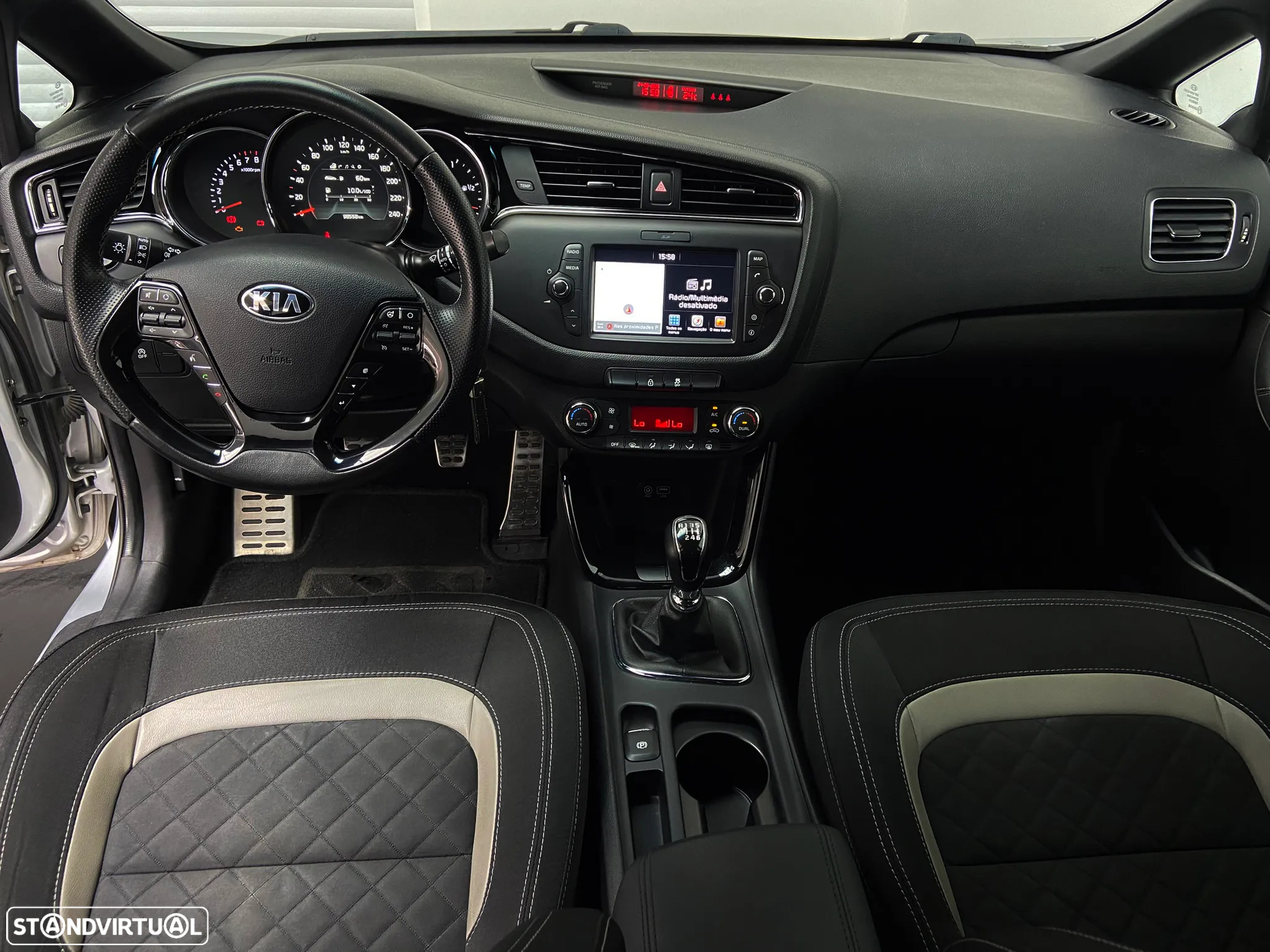 Kia Ceed SW 1.0 T-GDI GT Line - 12