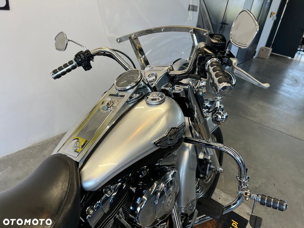Harley-Davidson Touring Road King - 29