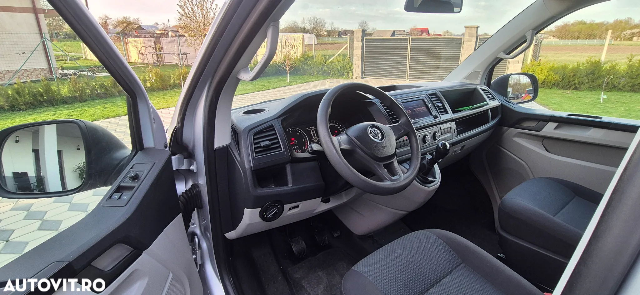 Volkswagen Transporter - 9