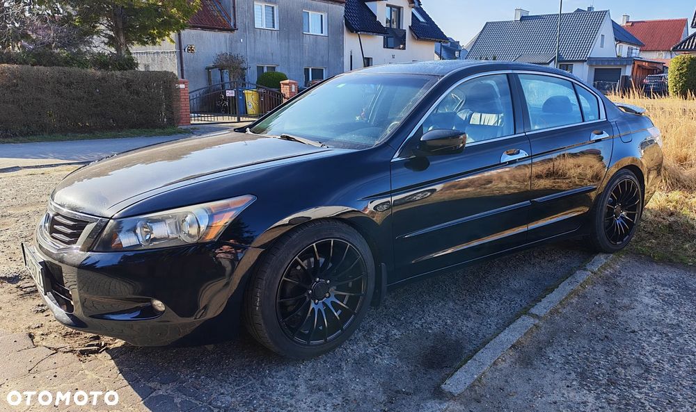 Honda Accord - 1