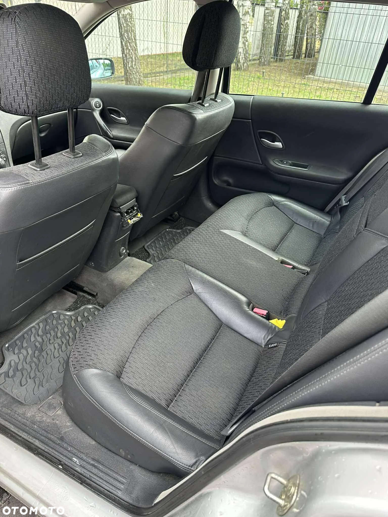 Renault Laguna II 1.9 dCi Confort Dynamique - 6