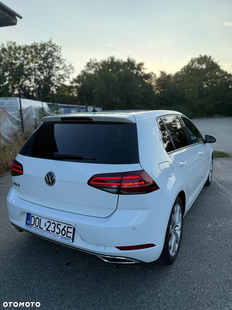 Volkswagen Golf - 4