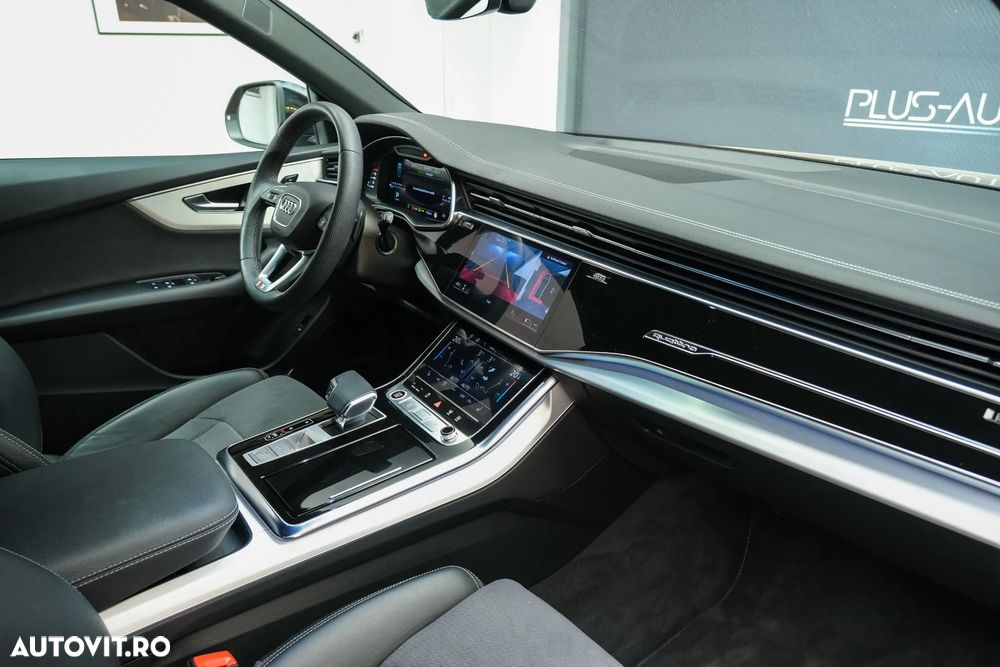 Audi Q8 55 TFSI quattro Tiptronic MHEV - 37
