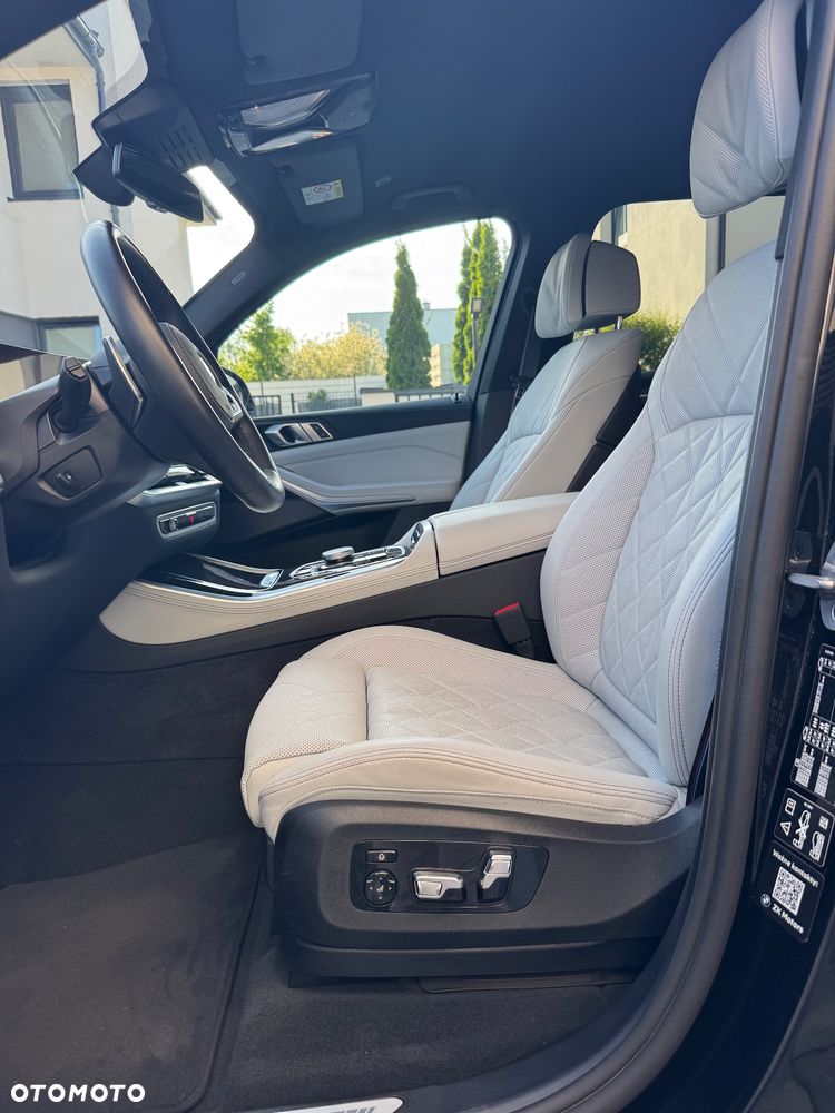 BMW X5 xDrive30d mHEV - 28