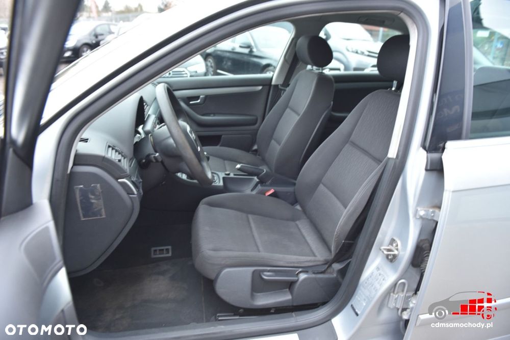 Audi A4 Limousine - 13