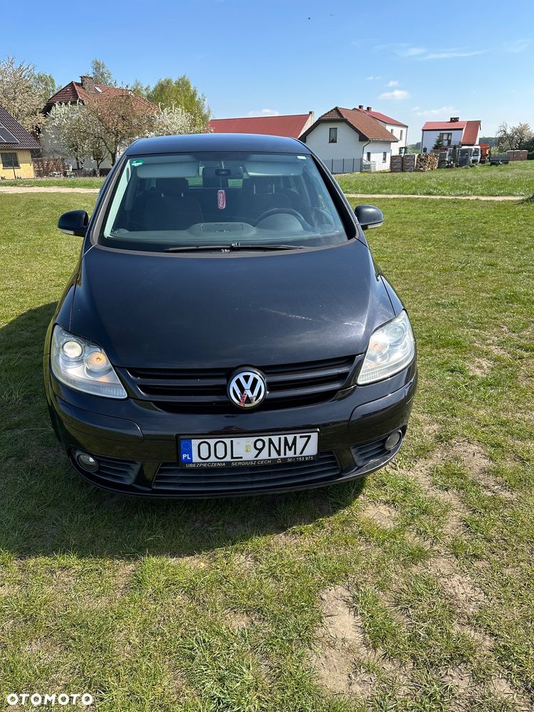 Volkswagen Golf Plus 2.0 FSI Comfortline - 1