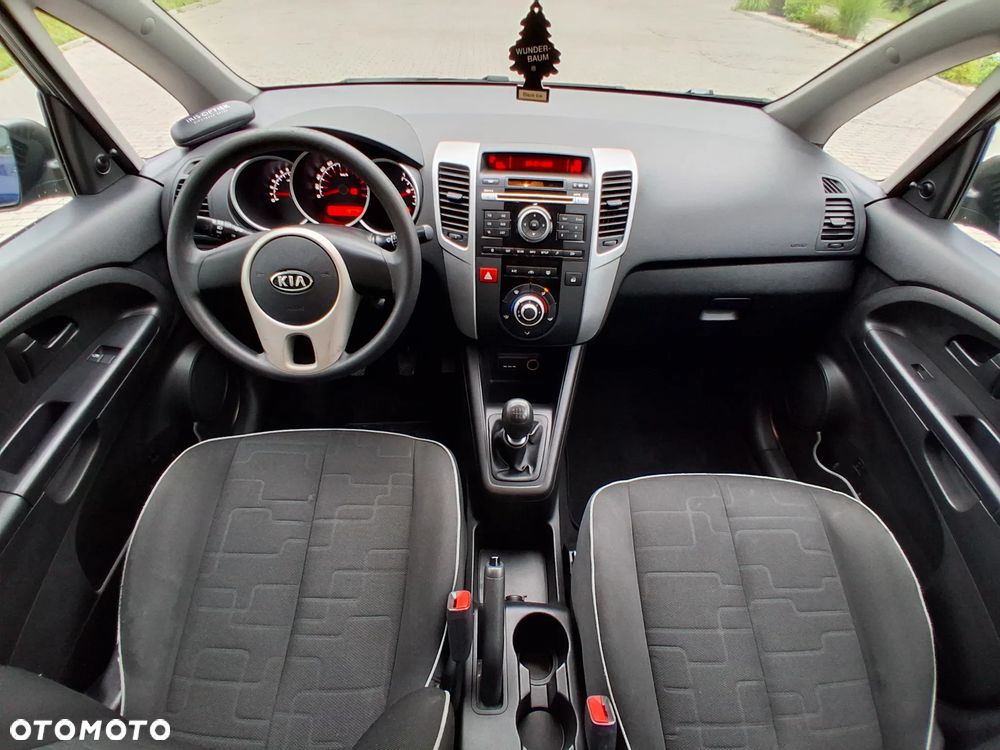 Kia Venga 1.4 CVVT Vision - 10