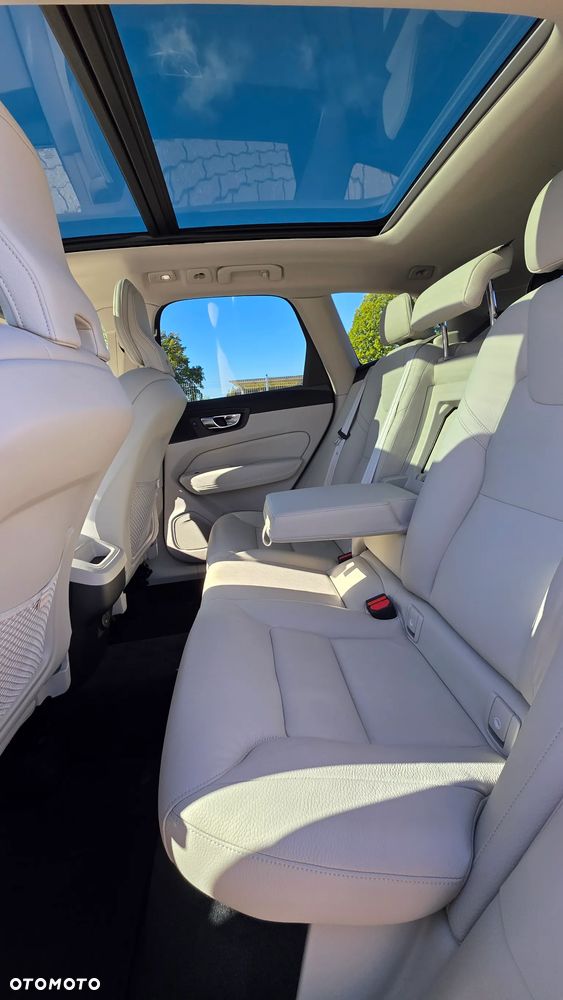 Volvo XC 60 B5 AWD Core - 14