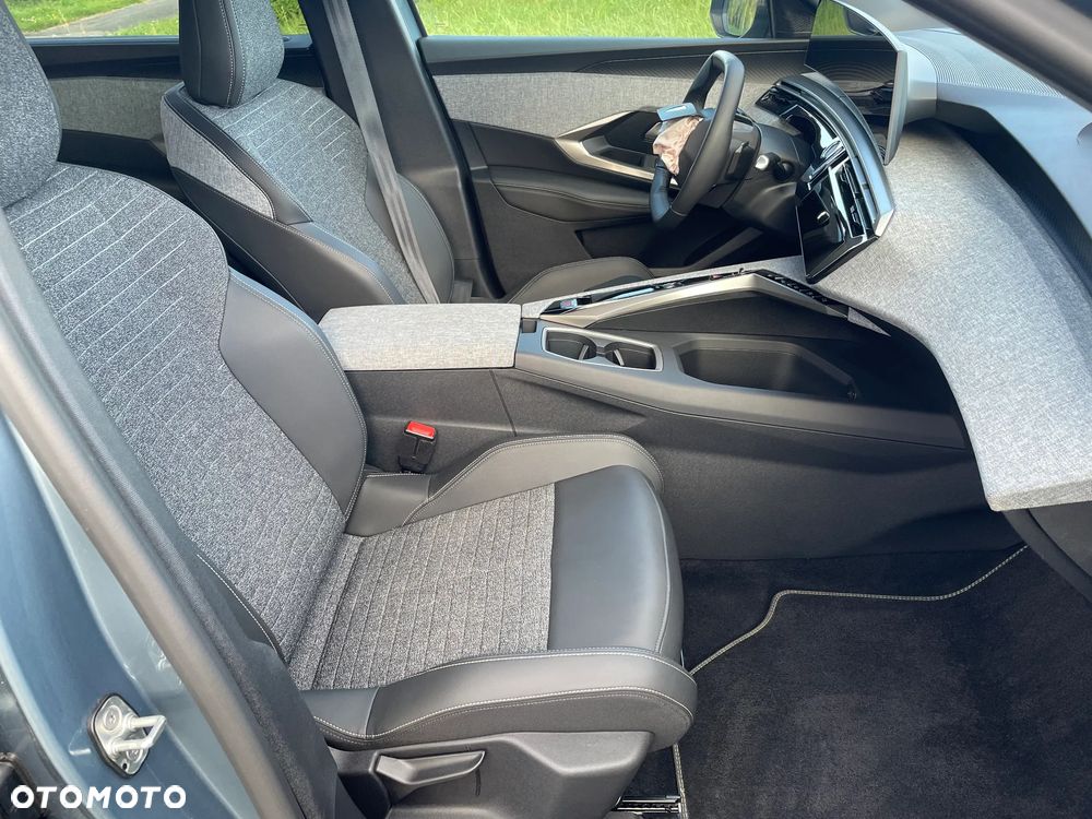 Peugeot 5008 Hybrid 136 e-DSC Allure Pack - 12