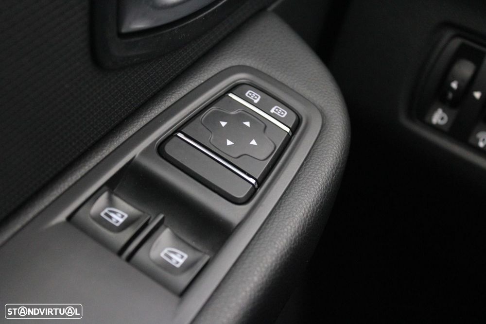 Renault Clio 1.5 dCi Zen — fotografia 14