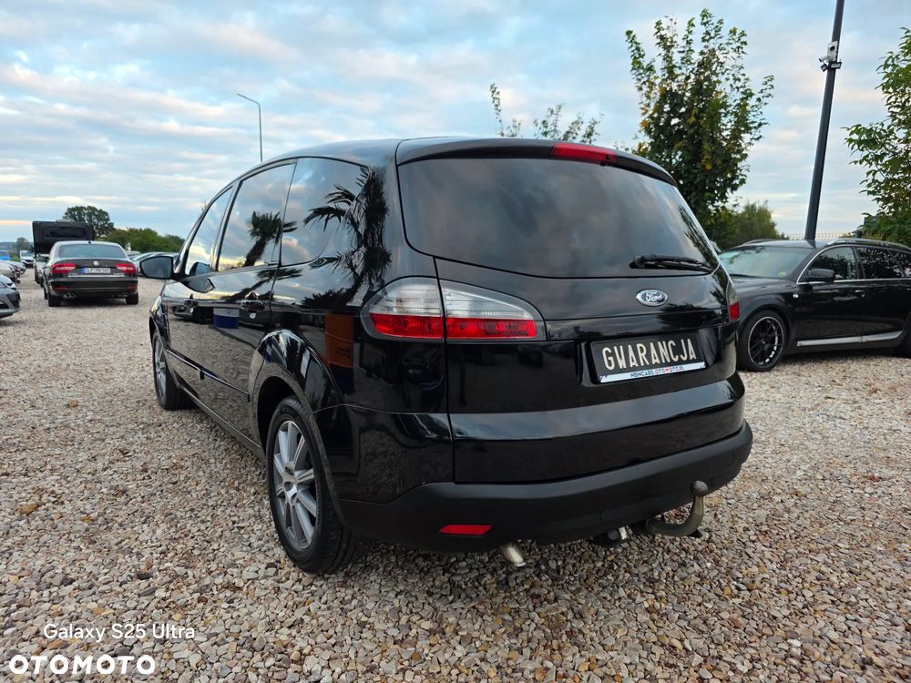 Ford S-Max - 14