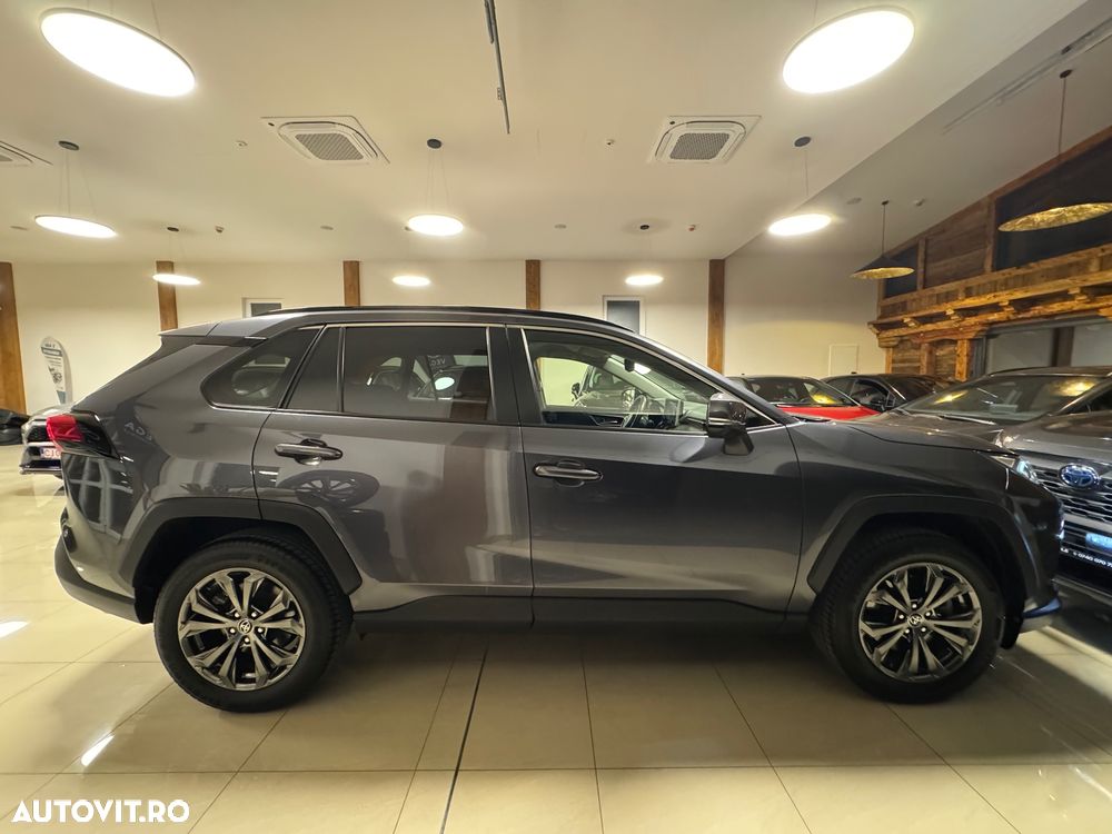 Toyota RAV4 - 5