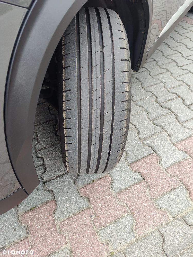 Peugeot 2008 BlueHDi 100 STOP & START Allure - 9