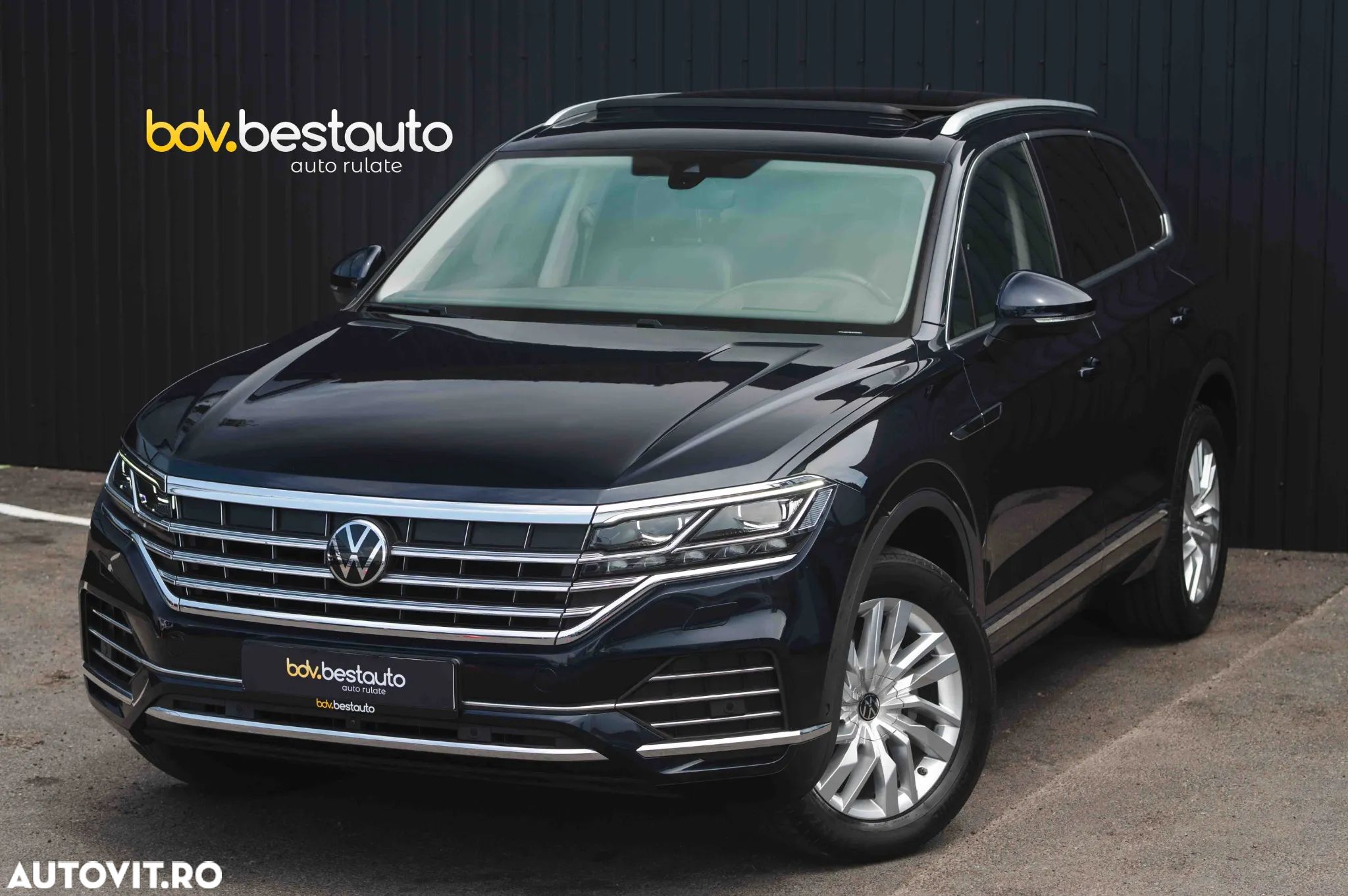 Volkswagen Touareg V6 TDI 4MOTION Elegance - 1