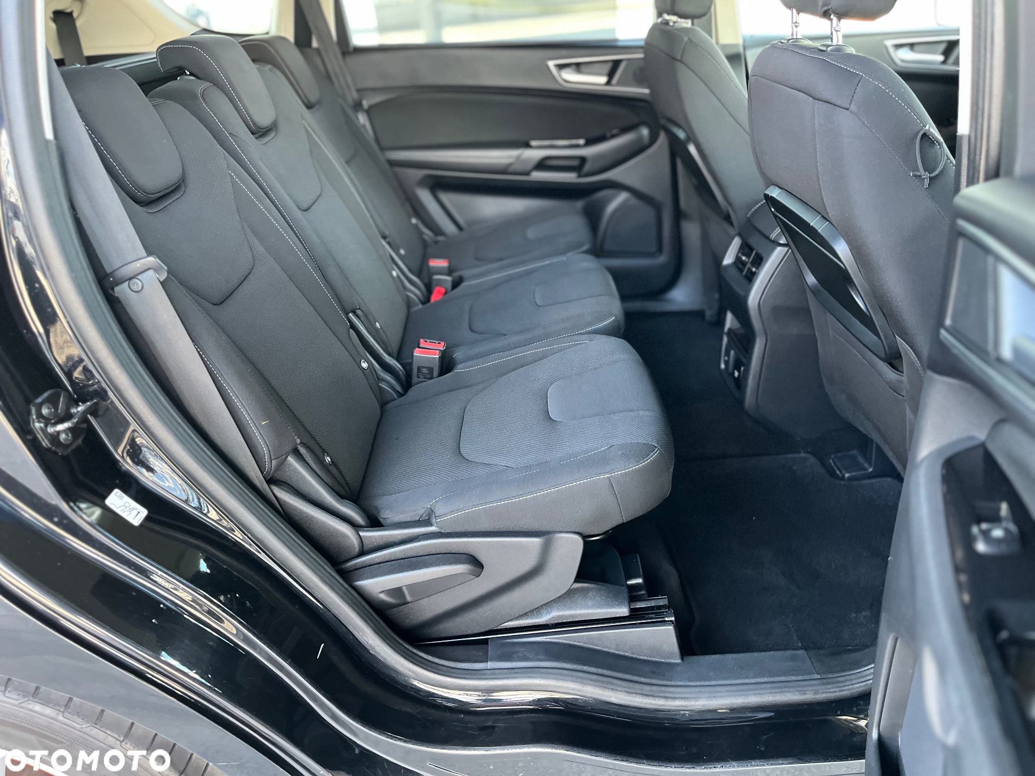 Ford S-Max - 23