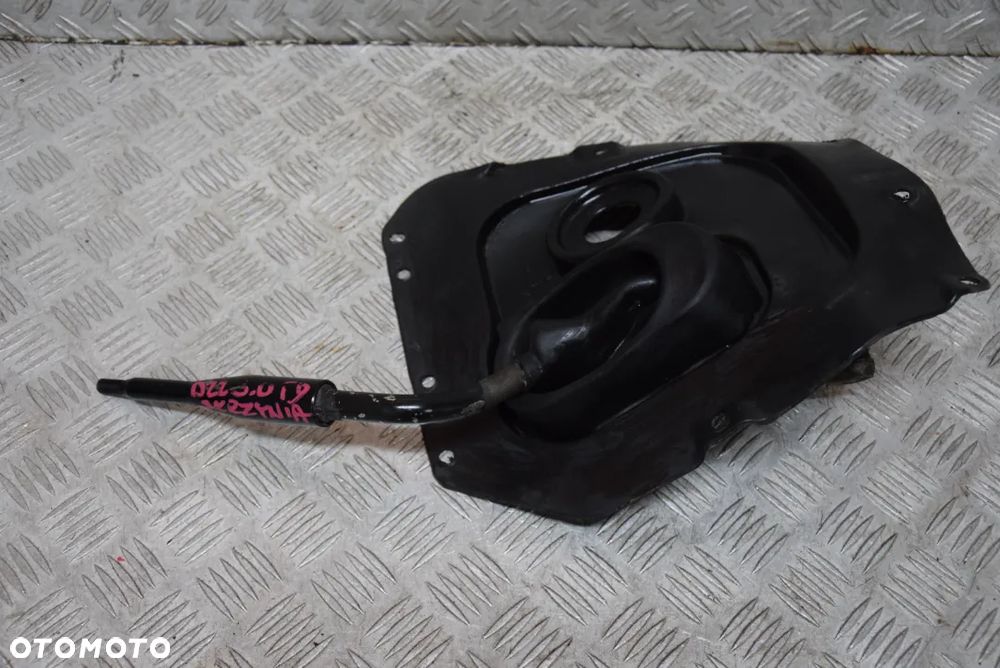 NISSAN NAVARA D22 LEWAREK BIEGÓW REDUKTORA - 1