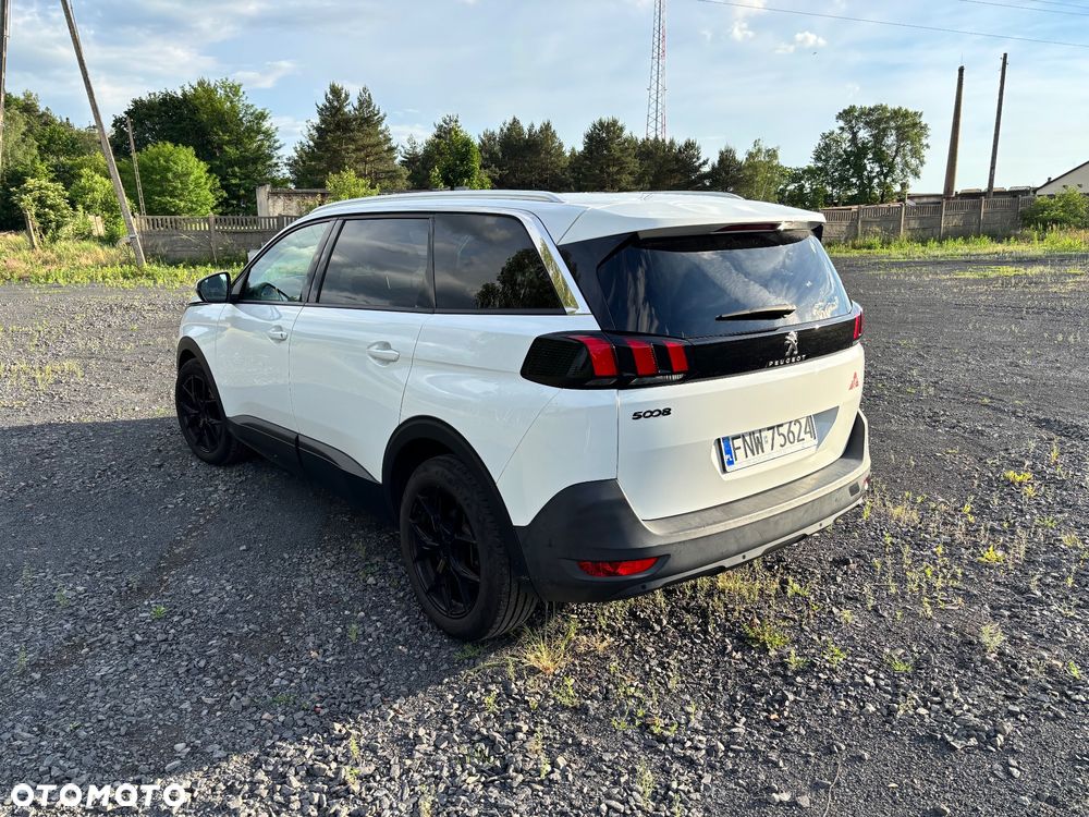 Peugeot 5008 - 5