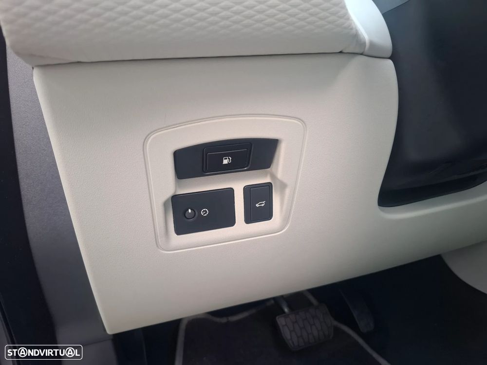 Land Rover Range Rover Velar 2.0 P400e AWD Dynamic SE - 34