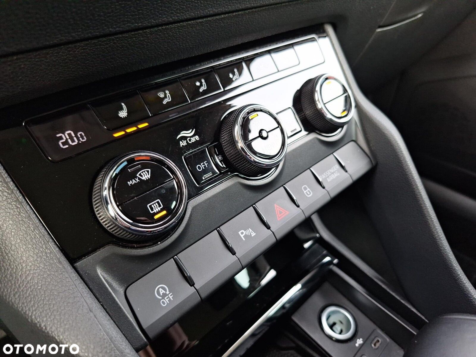 Skoda Karoq 1.5 TSI ACT Selection DSG - 22