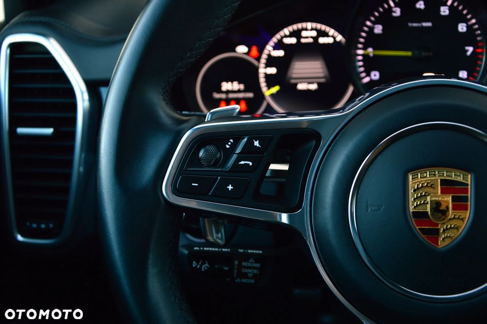 Porsche Cayenne E-Hybrid PHEV - 30