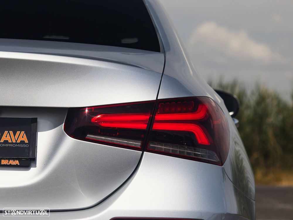 Mercedes-Benz A 180 Limousine d Progressive Aut. - 16