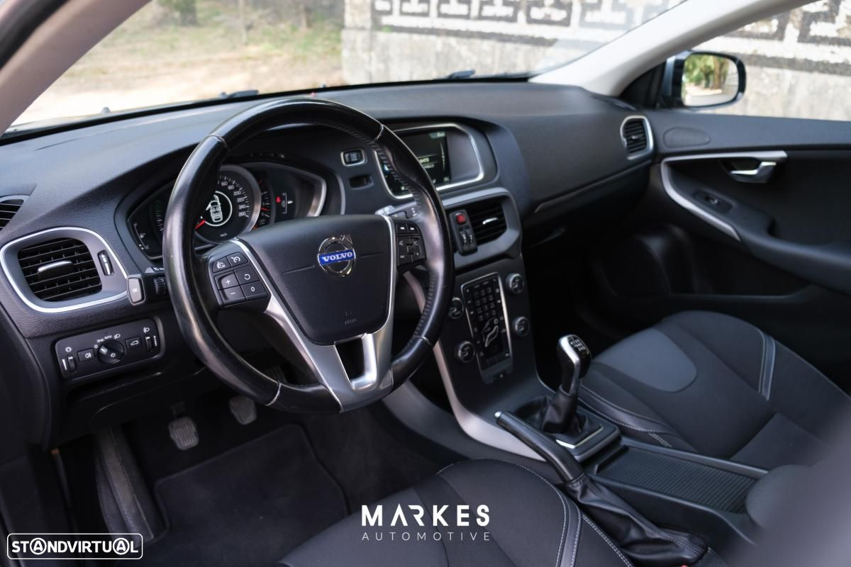 Volvo V40 1.6 D2 Eco Momentum - 9