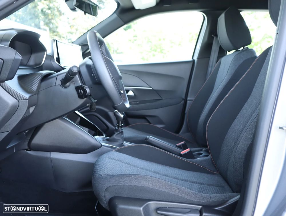 Peugeot 2008 1.2 PureTech Style - 28
