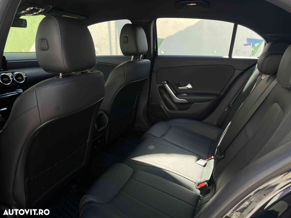 Mercedes-Benz A - 15