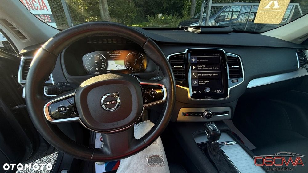Volvo XC 90 D5 AWD Momentum 7os - 23