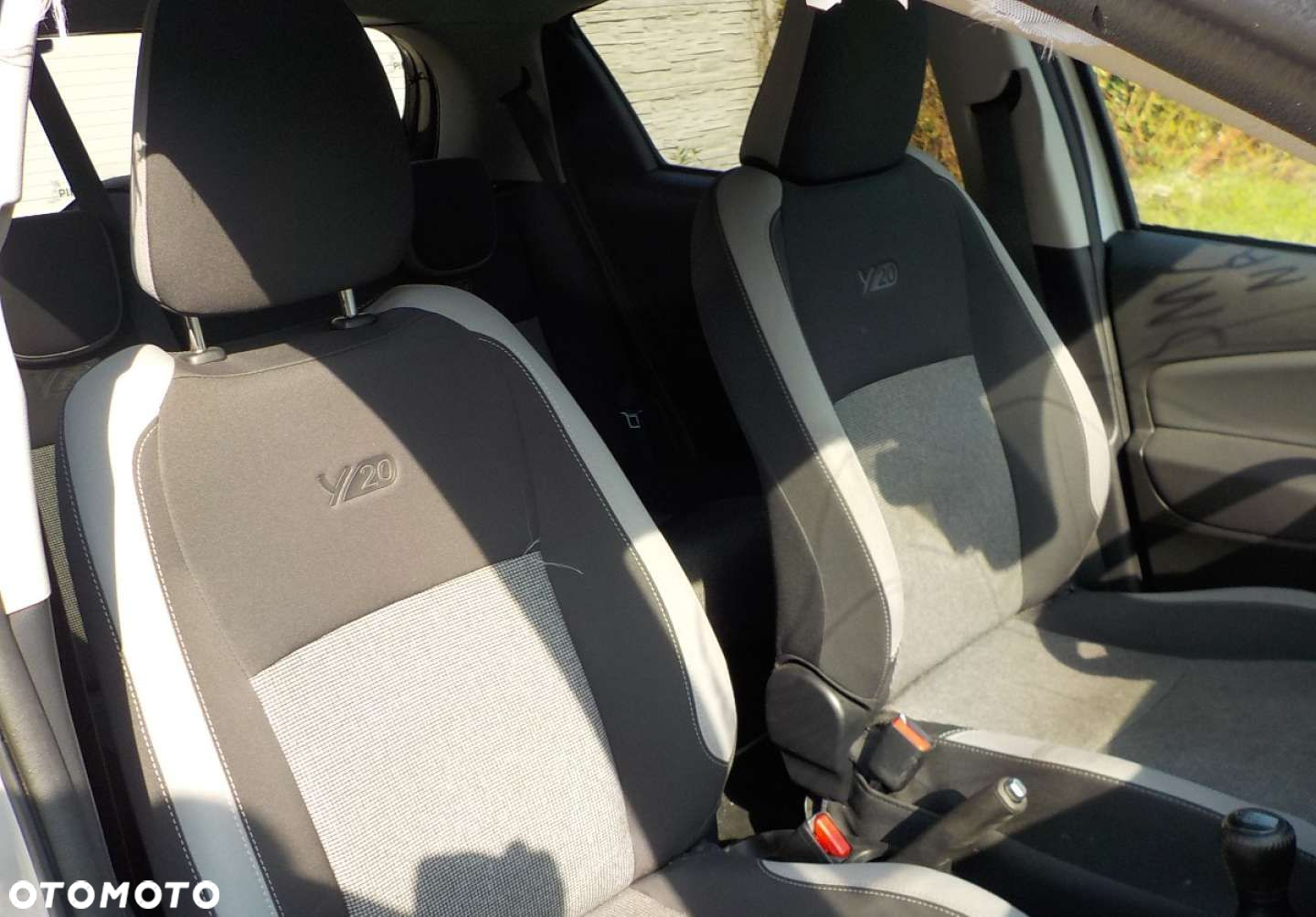 Toyota Yaris - 17
