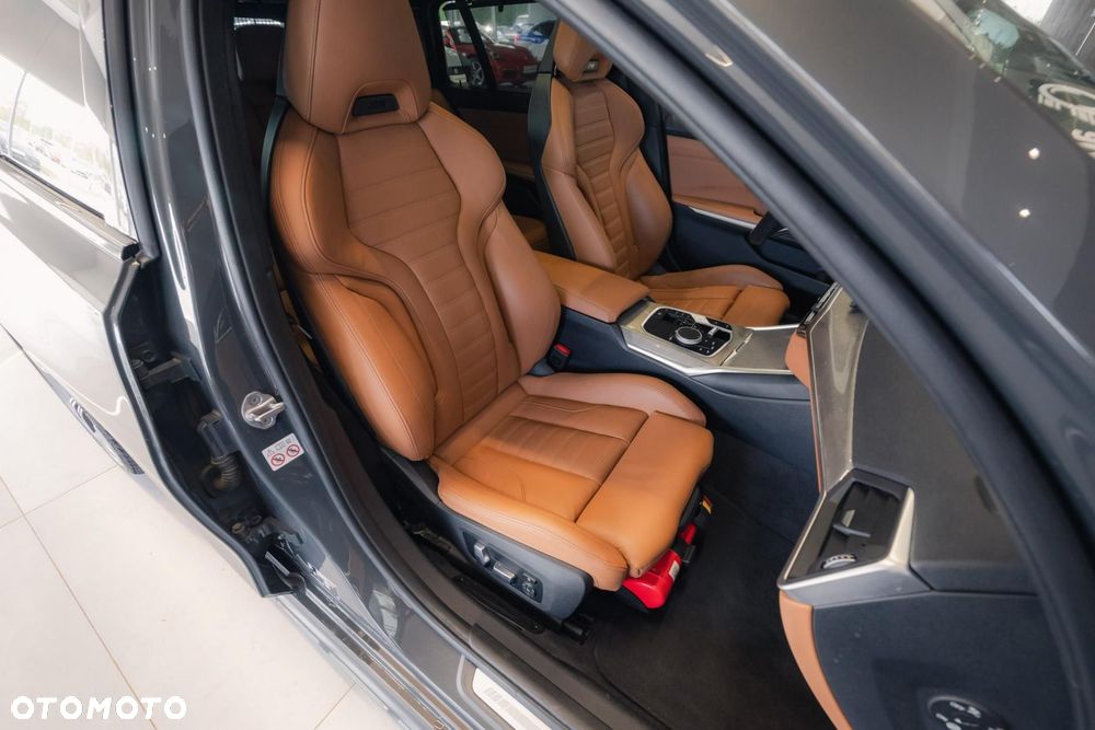 BMW Seria 3 M340i xDrive mHEV sport - 16