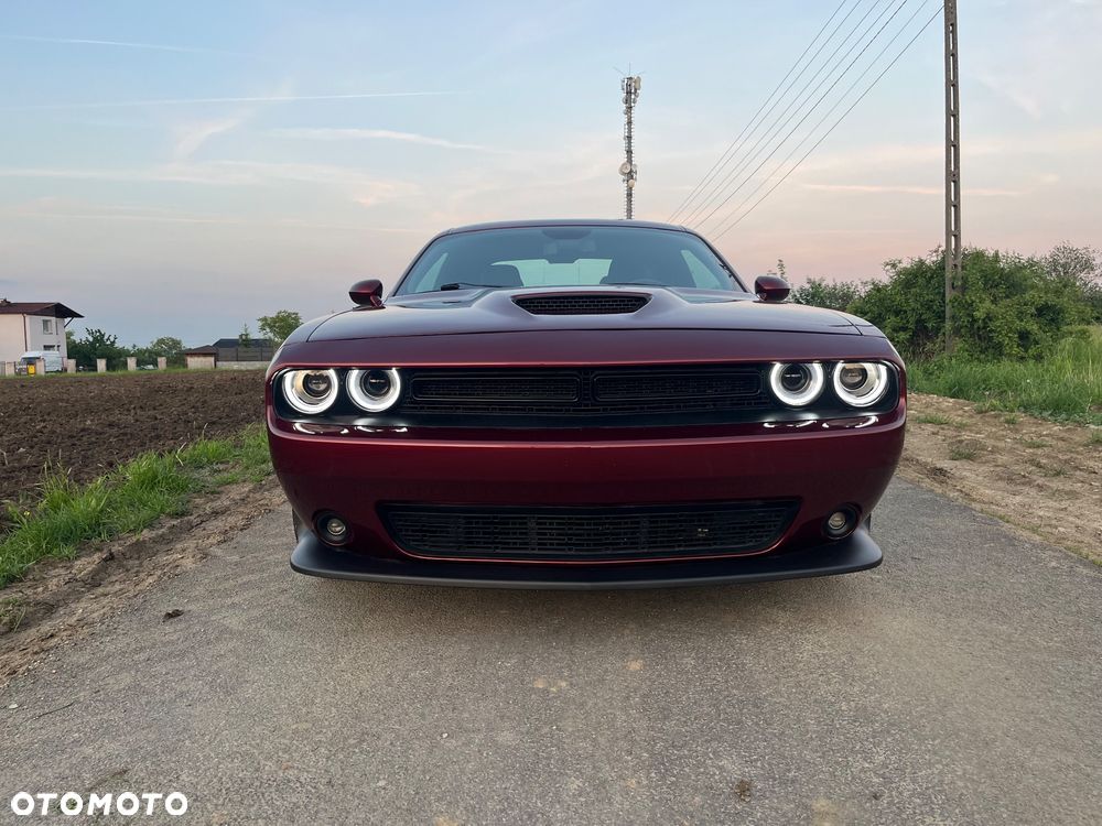 Dodge Challenger - 7