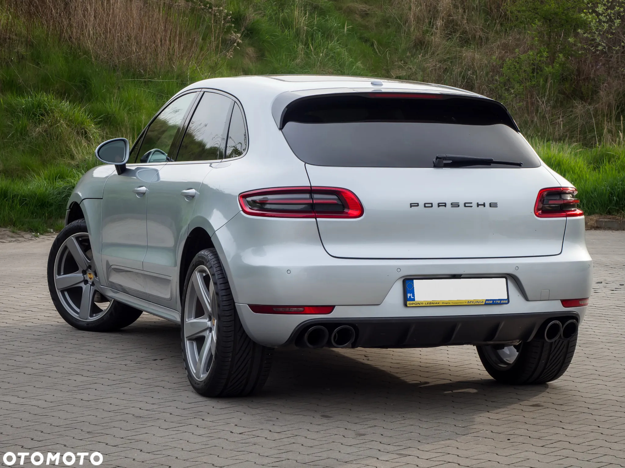 Porsche Macan Turbo - 13