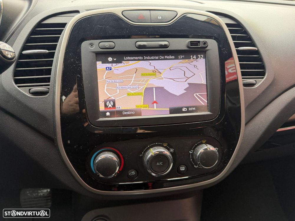 Renault Captur 1.5 dCi EDC - 9