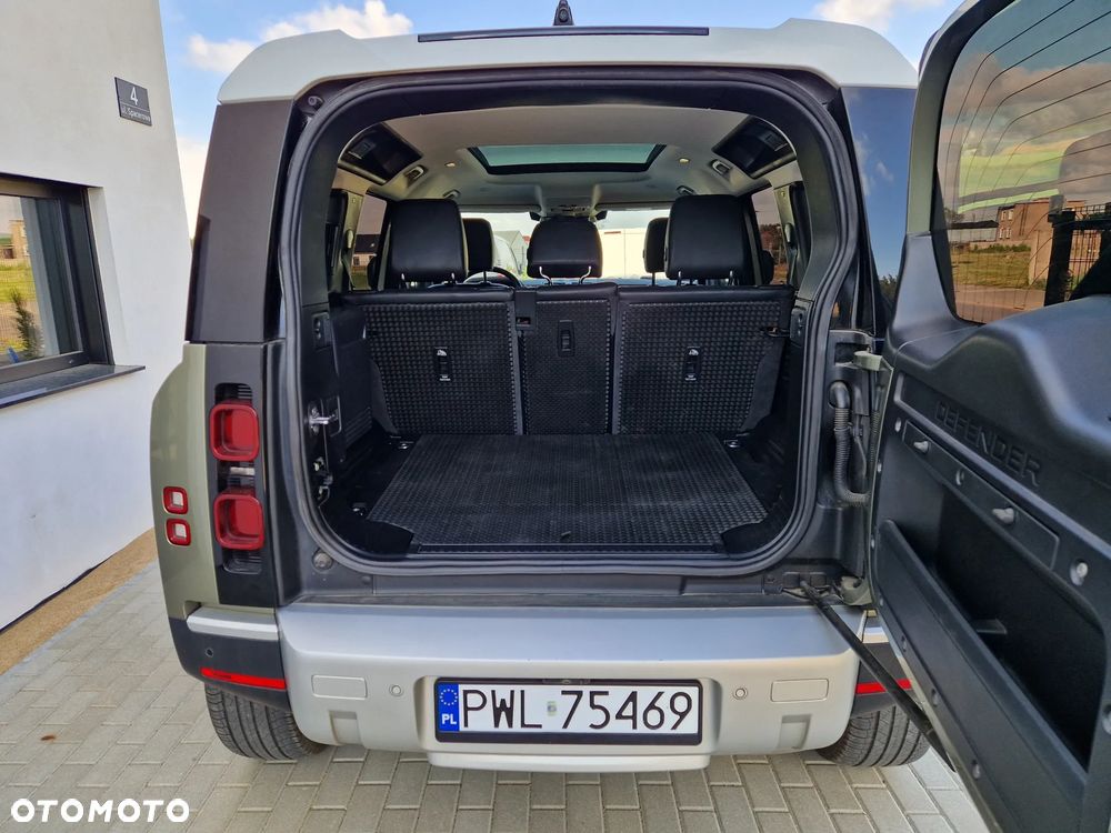 Land Rover Defender 2.0 D240 S - 11