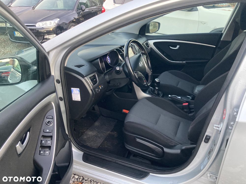 Hyundai i30 1.6 GDI BlueDrive Classic - 8