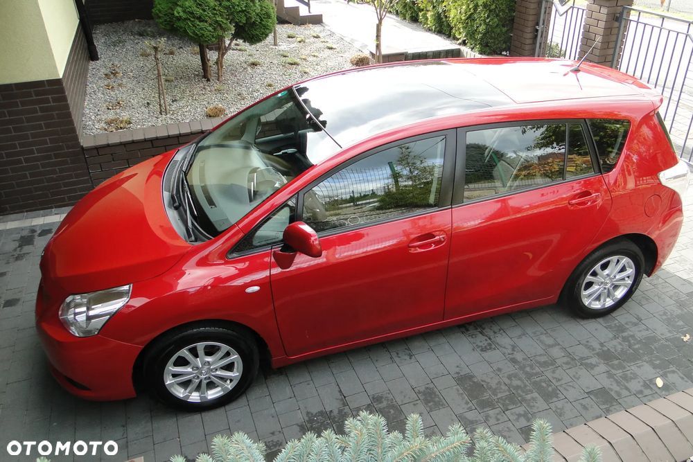 Toyota Verso 1.8 Premium 7os - 7