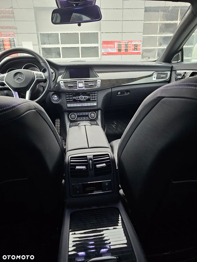 Mercedes-Benz CLS 500 BlueEffICIENCY - 34